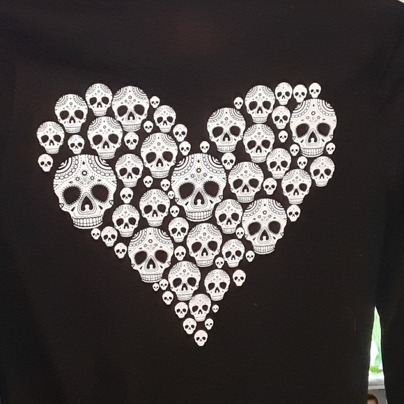 Heart skulls black & white zipper hoodie w/pockets - Picture 3 of 6
